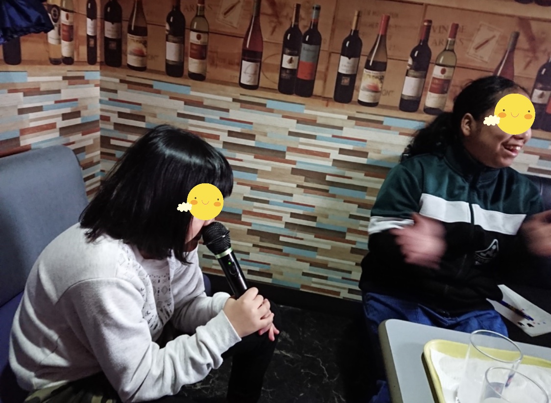 28BC451B-96BC-4E98-876D-B49205475ABA