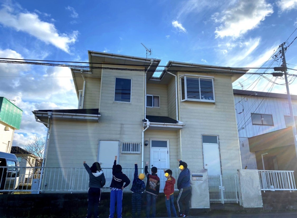 B59FE61A-BF53-4430-A3EE-E39F8E73F187