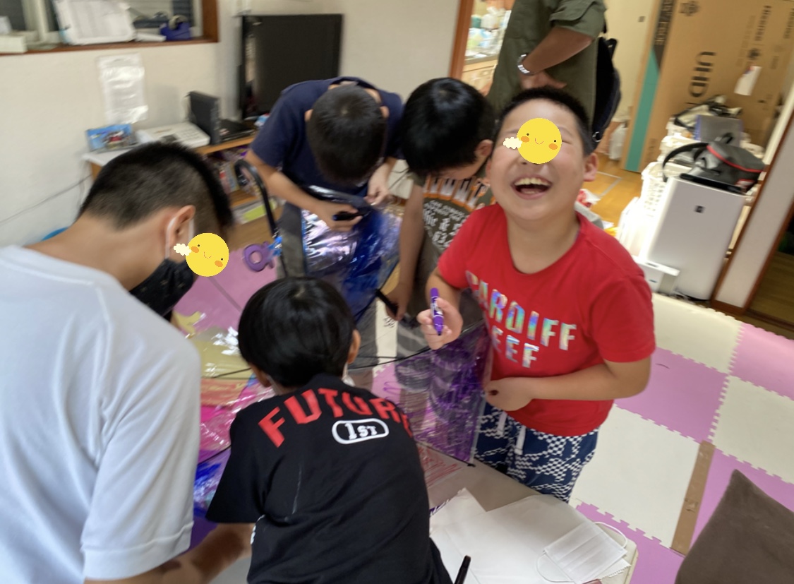 8C7B41C9-305F-4EEC-9C08-3A7875A4A7F1