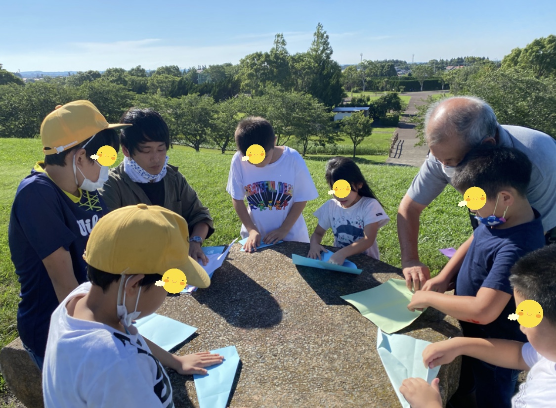 5C132538-B23C-4937-8C3D-8DE5C3A75454