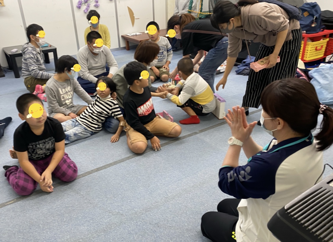 6D885F69-06FD-4C83-B0D2-A24216B9EBF3