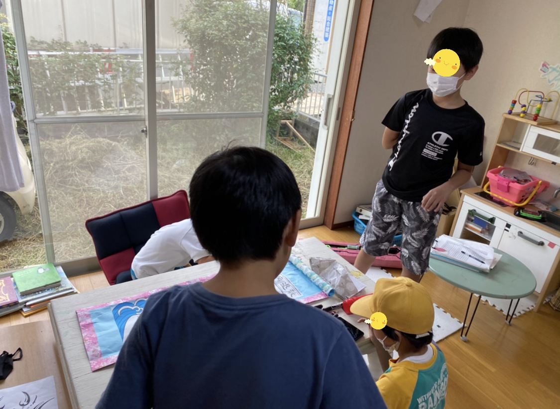 8652FA49-729E-4B12-8AF7-D473D736E8EE