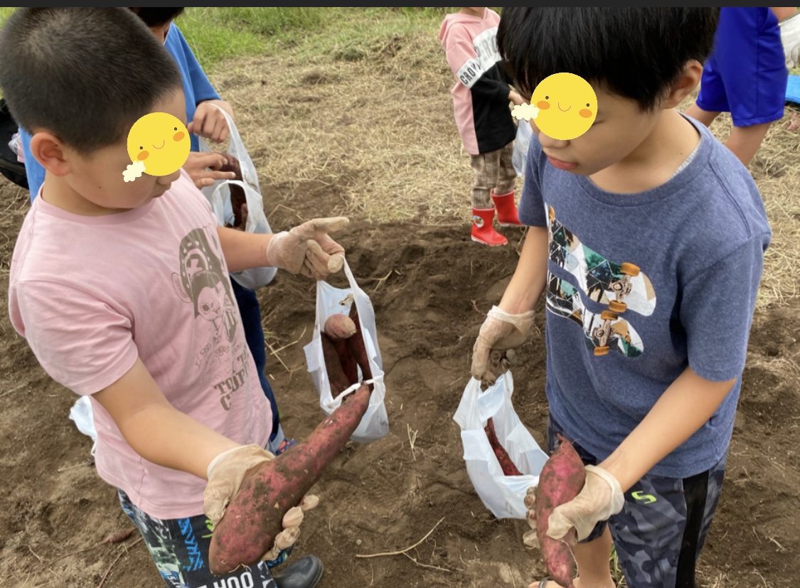 F616F8E4-F519-4D08-B3EC-8D02BF6E7E9F