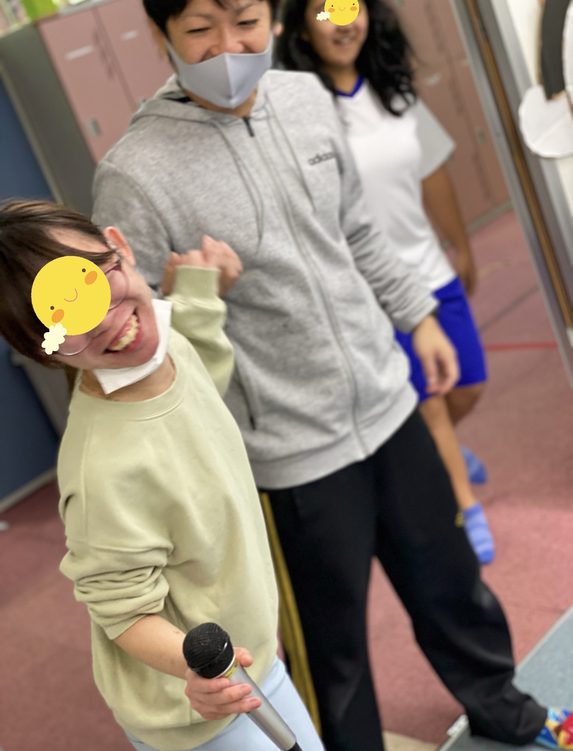 4CD93878-C566-4906-9103-A1BD010D1C06