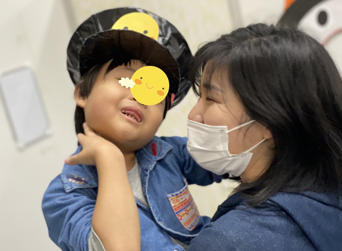 81A3E485-CE99-4F03-8A15-804AB0474E5A