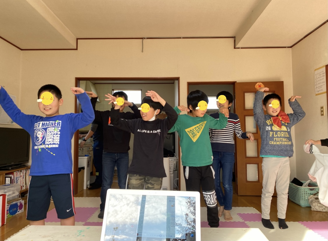 1E153296-3A3A-4A6B-B043-16C827A7CC78