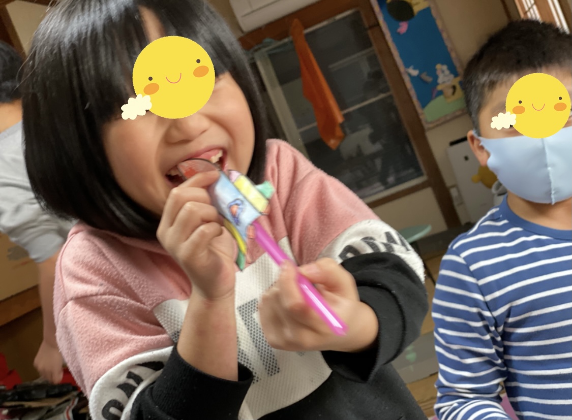 598CA1A6-DF5D-4493-98DC-BDAEFECFCDED