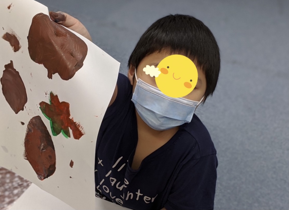 ED8523AC-A066-41E2-8EA6-23196A6D8368