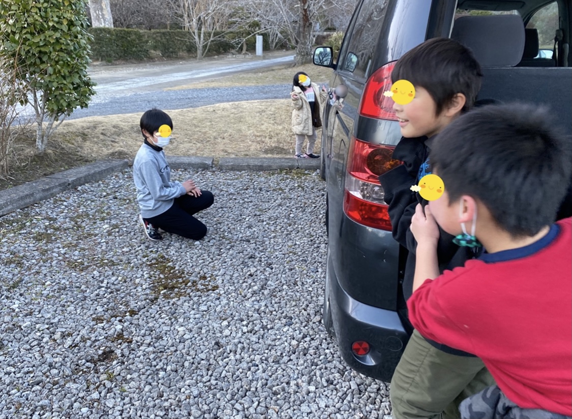 F5AC370E-C51C-45AB-B832-C2A78F31F828