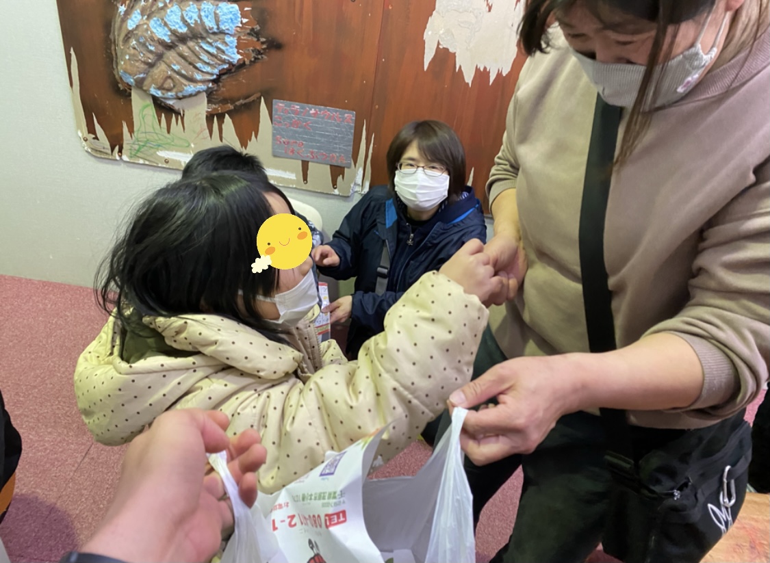 FC9C3EF8-3A65-4EB4-84F0-53A640F9184D