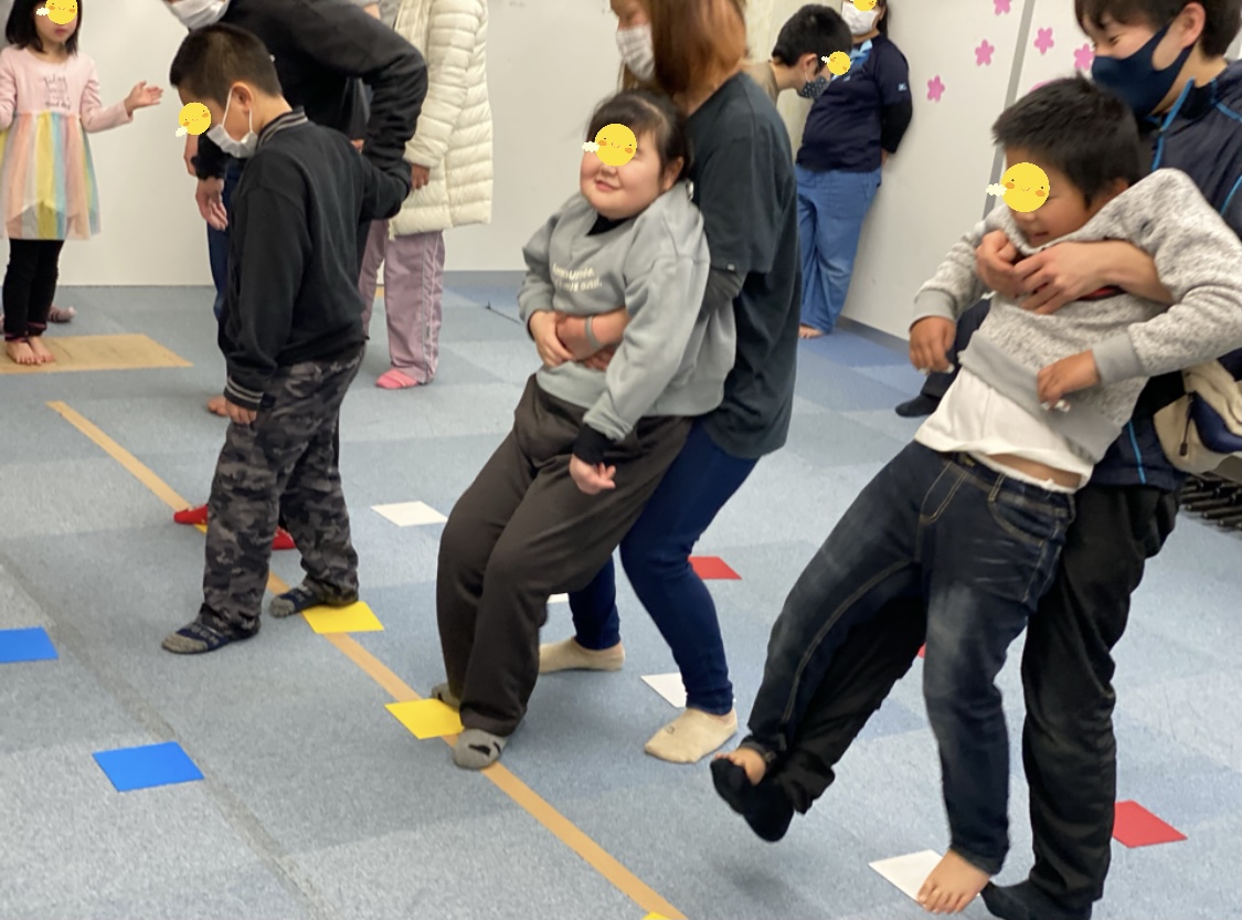 8CF12C3B-3147-45C4-B467-BC09B26E916A