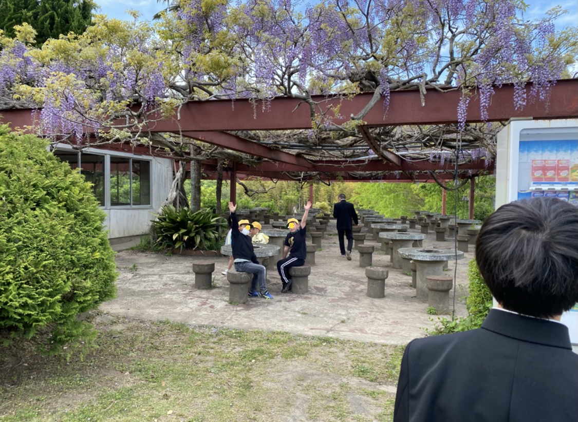 433F093E-3F4A-442F-BED4-9C5EA6AC45BC