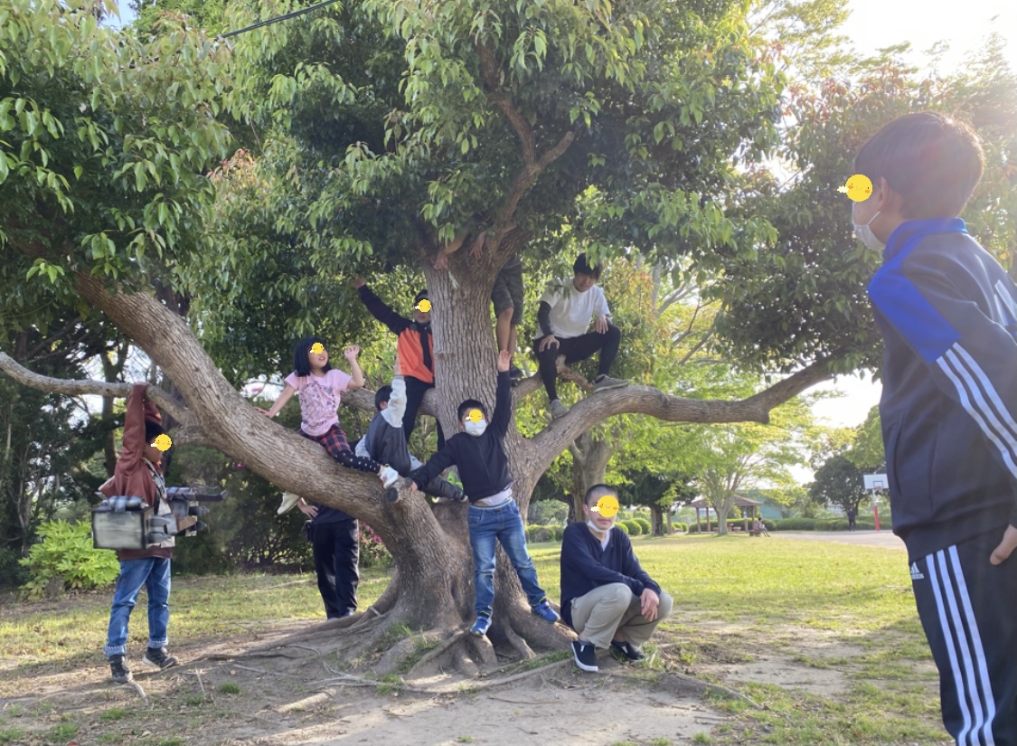 E2A520B6-C01B-40F1-81AD-39EBABB4CBF1