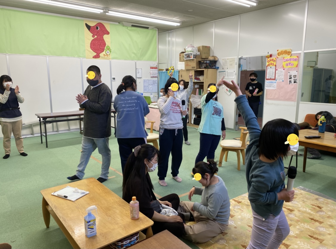 F3233FE9-AF00-4E03-9028-06C7FA61AE7A