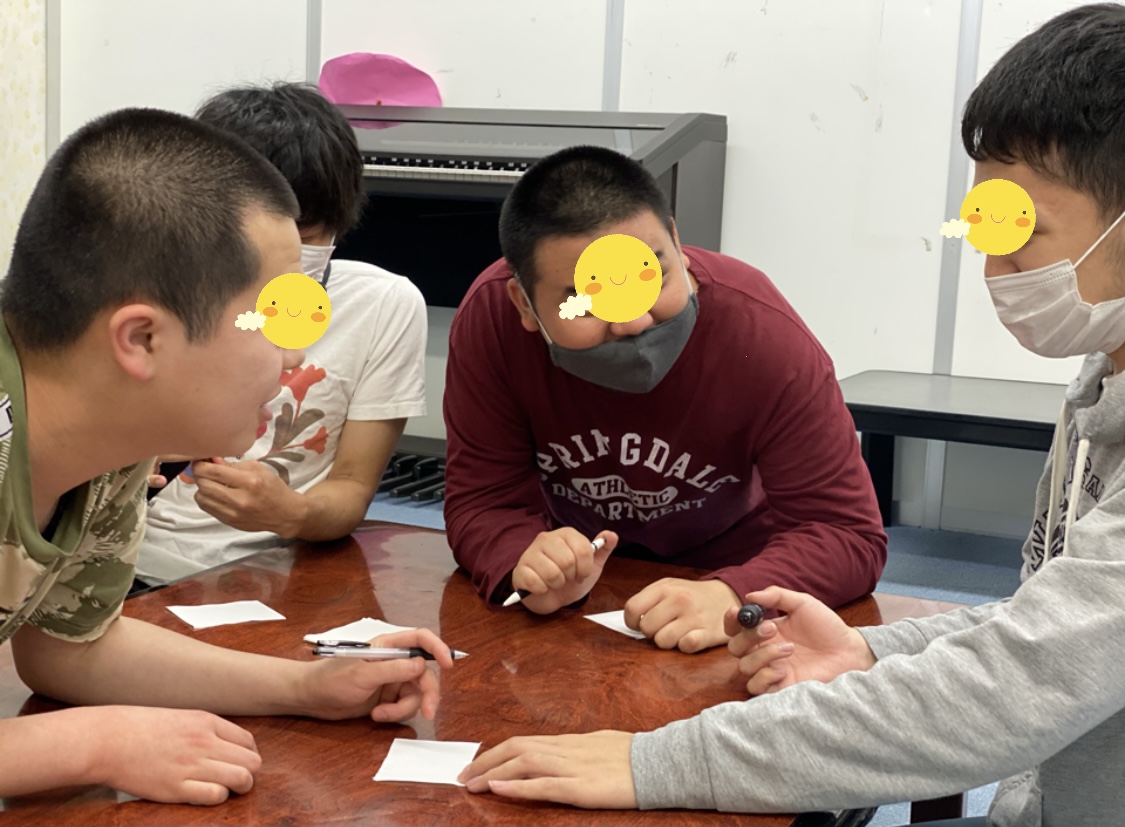 18D1CD72-0426-4C06-9DA6-000D7435F0A4