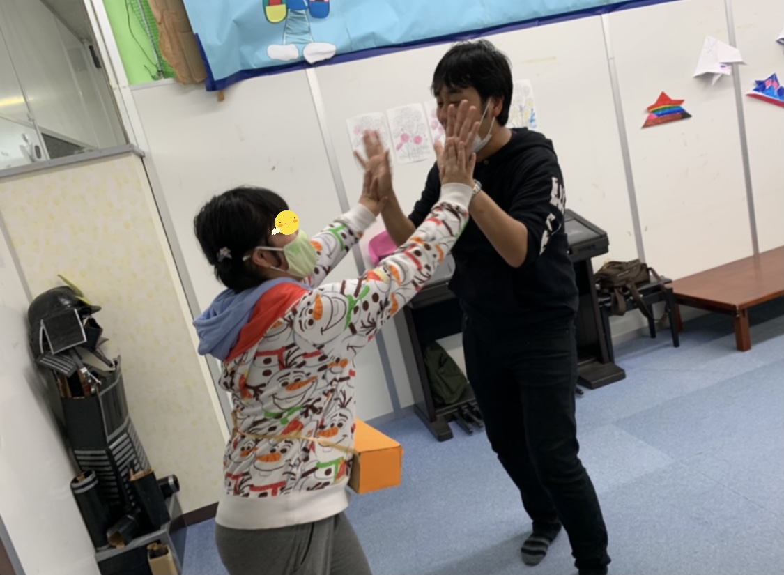 7A44C75E-61FD-41B5-A750-B0B03701006B