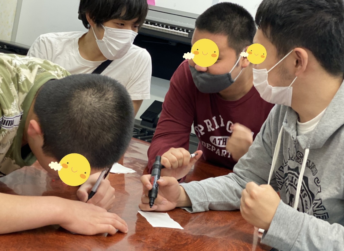 80C6F4F0-F972-437B-90AD-CF487E276F8B