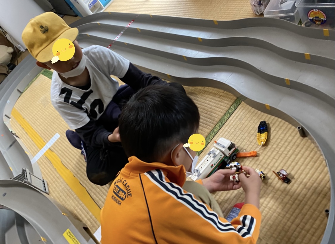 ABB77895-B56E-4FEF-A04B-14E525481B4F