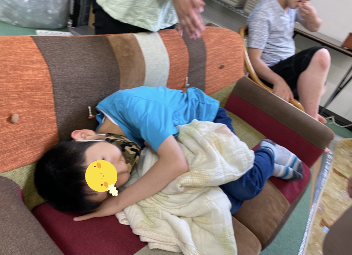 2505DB99-FB98-4AE7-B36B-9BCD8F9DFE1A