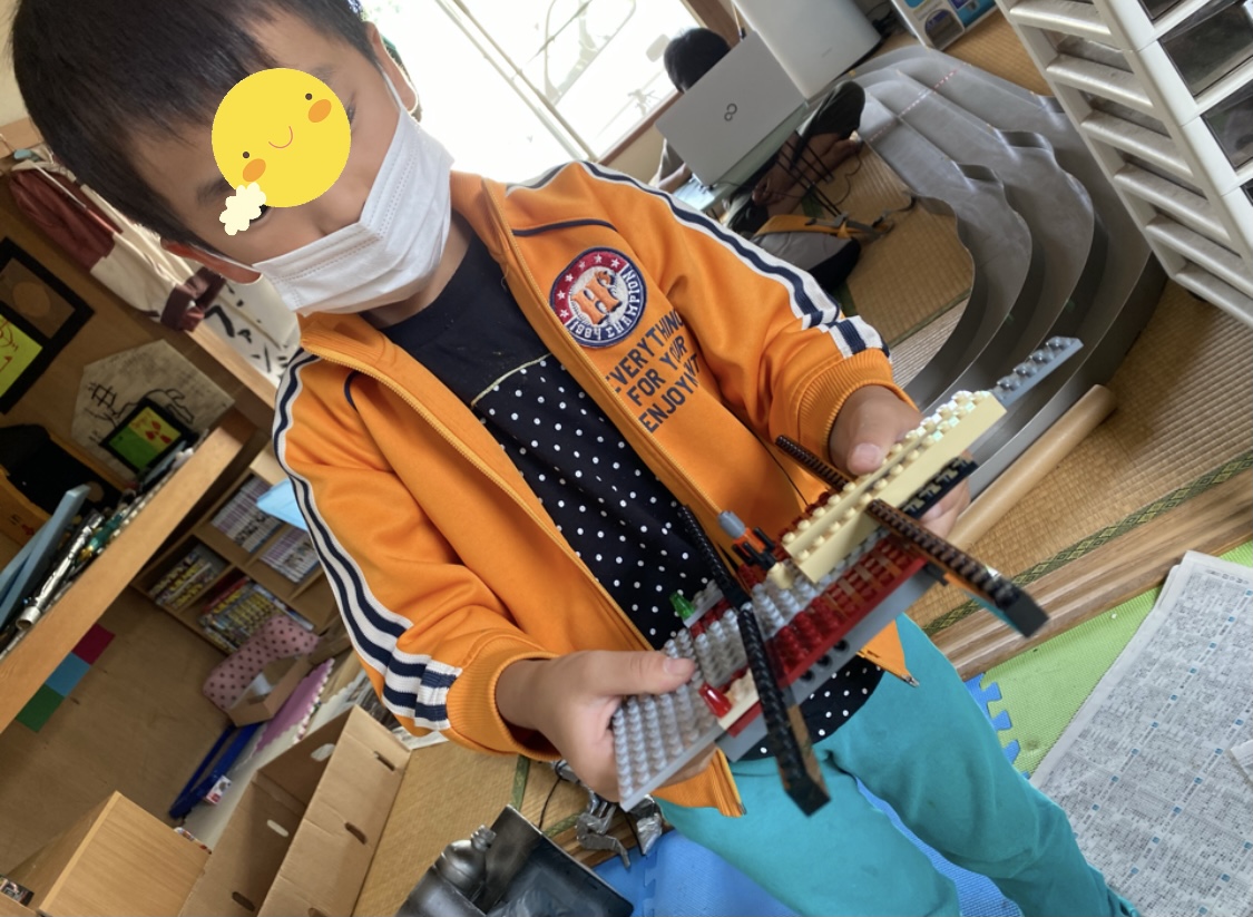 34648E75-BB2B-459F-87F4-876A073B0BEE