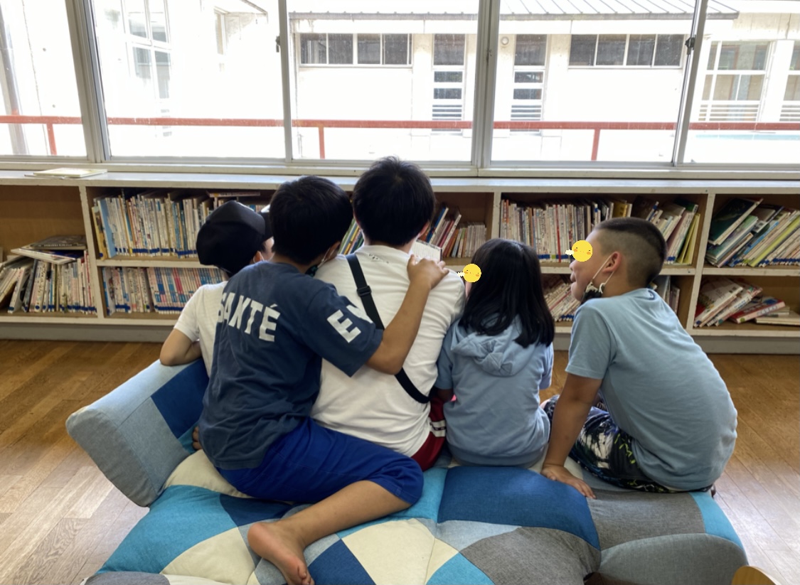 8AAEE843-8797-48E5-B5AF-5C028F2D3679