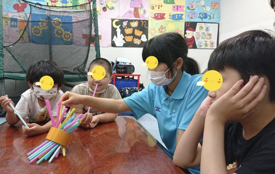 9245E761-5278-4F4B-8503-59CF07928856