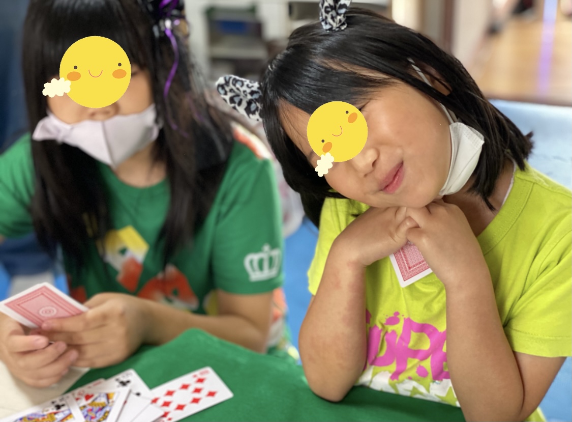 E0EFA22E-5DEE-43D2-A672-9A8C7BA67BEA