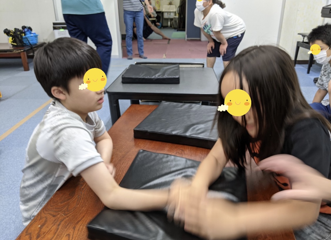 FC0733E2-CCB2-471A-95A0-EBAD97661394