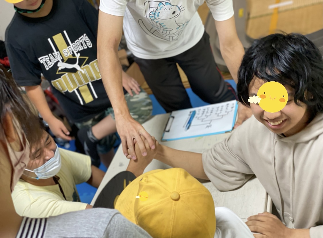 1BDB7E9B-A0FF-4567-957E-8557FA5EF0EF