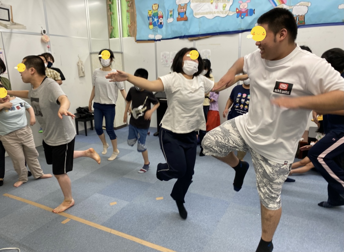 1E686DAA-BBD4-4BDC-B1AC-33AFAB6E1832