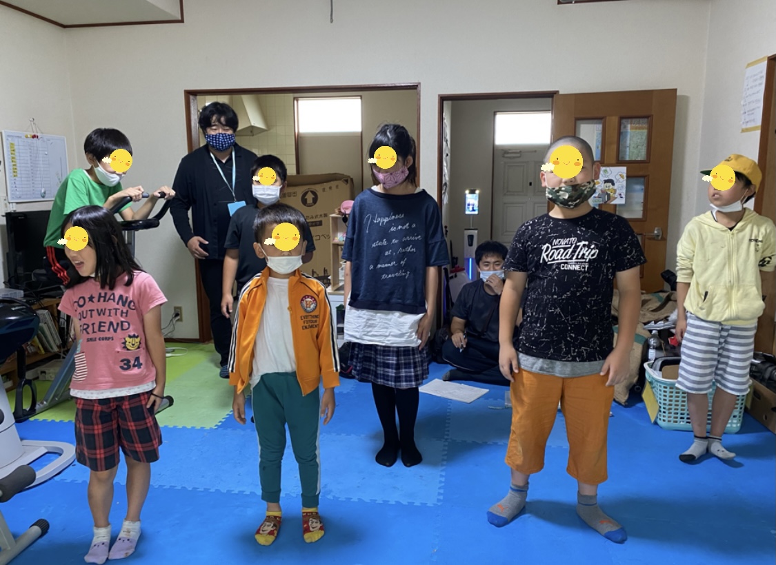 560BFDBC-9D75-4EE6-9CB4-83F490FA804B