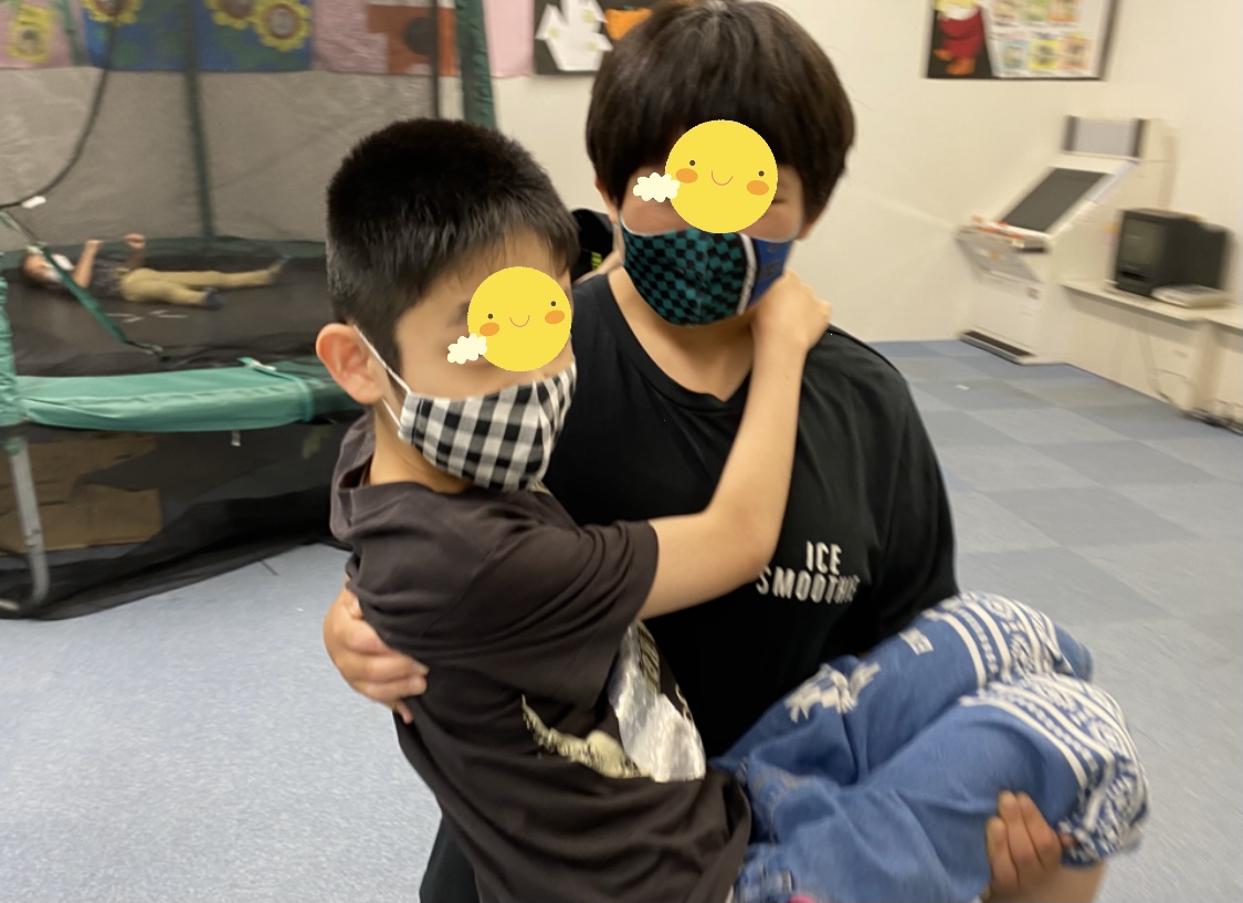 58CCF087-EE0F-4DB5-8BDF-2BB3D54AE61B