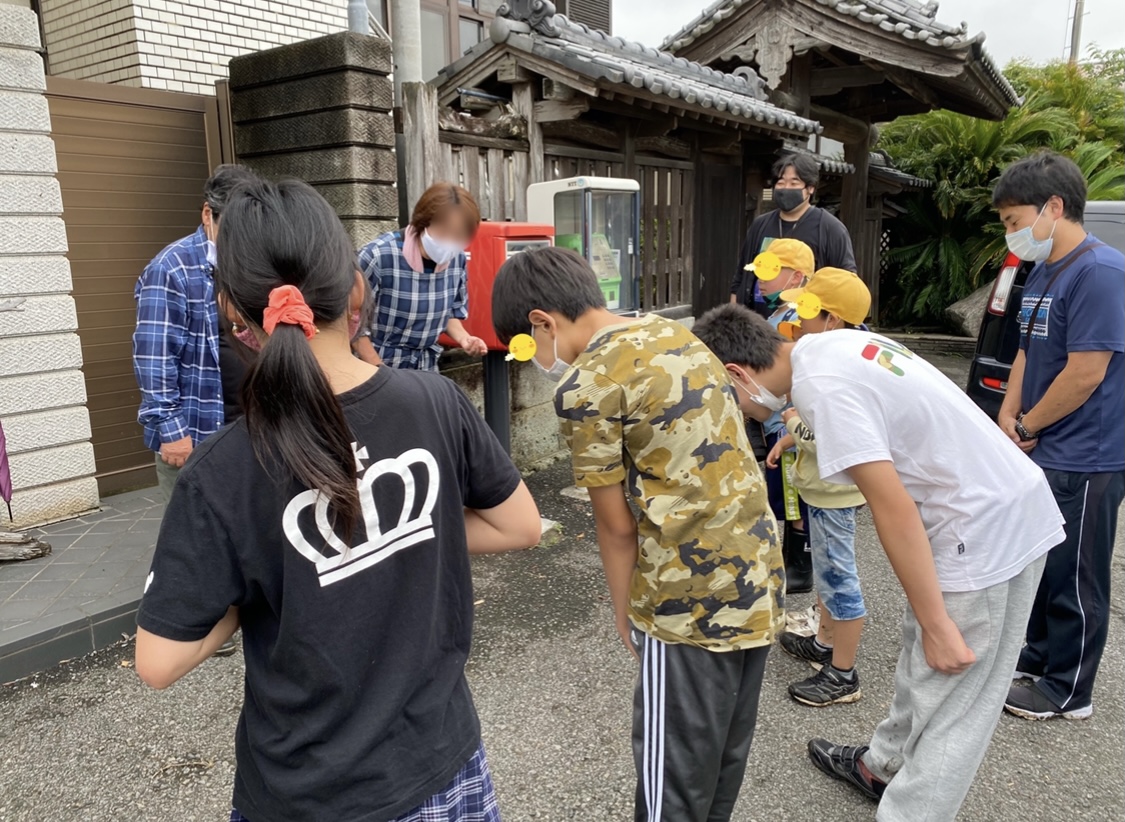 6B9B6508-A66E-4DA6-B2B2-793E5797A2B4