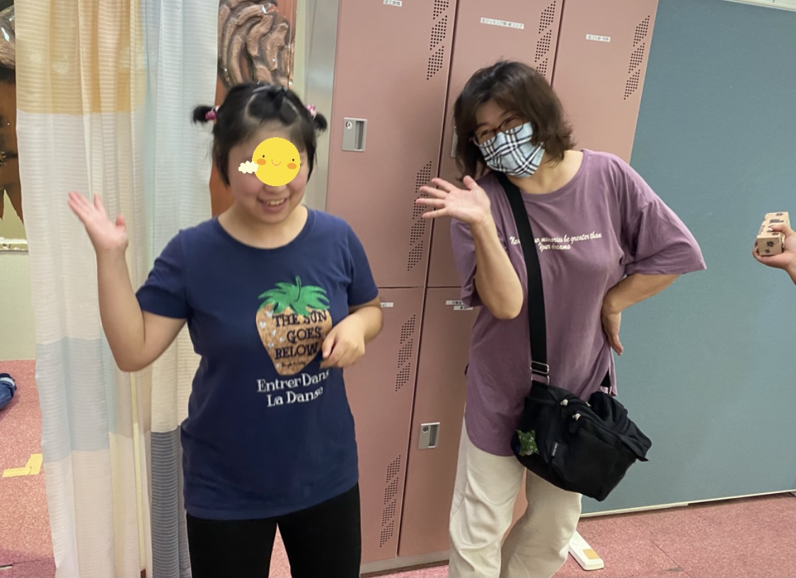 FEAAC7F9-C51F-477A-8B4C-D78A631AA163