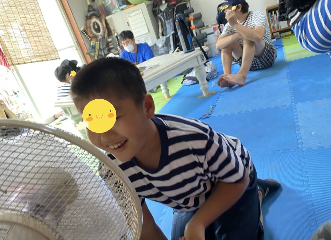 9A640D29-6A19-4B92-9626-C49A7B17380D