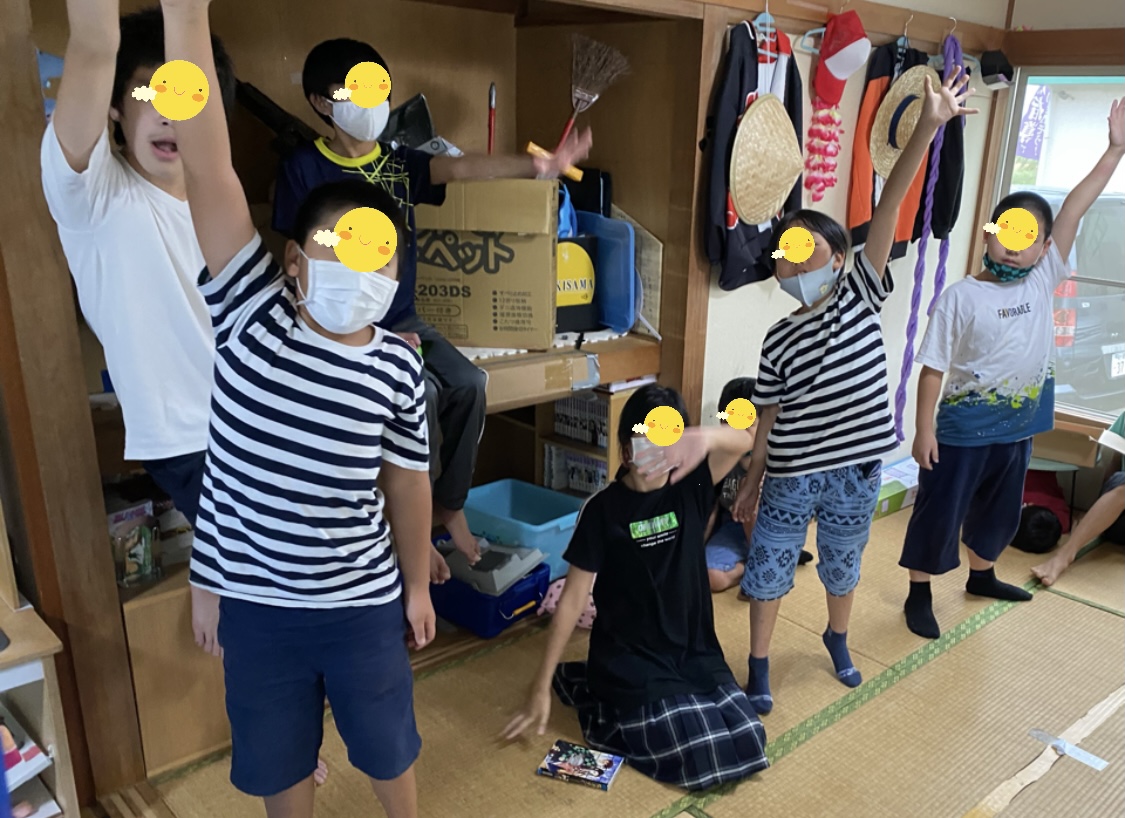 06D6EFC8-5A47-4815-A84A-A4A7B5C418CD