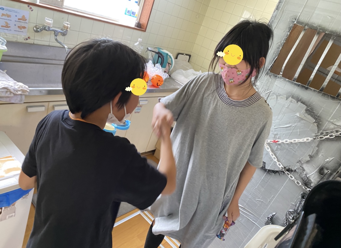 604FD66D-A7B8-4FB3-B44A-B4275FB7F931