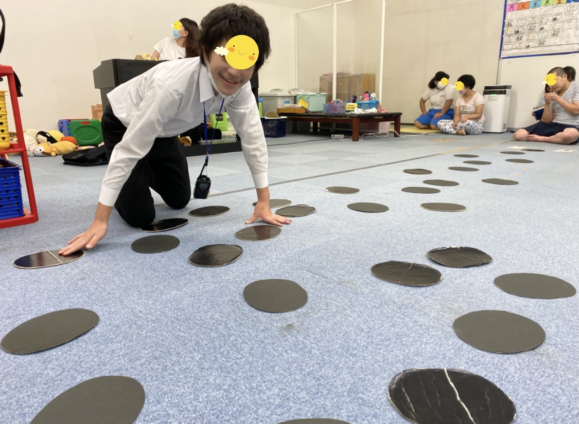 7C6C9B6D-1E0A-41EF-B803-59668EC2D895