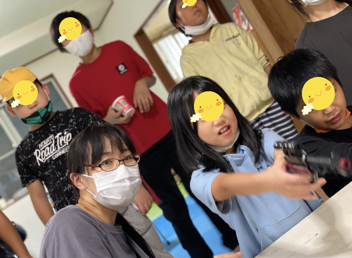 AF6FB270-935E-49F7-9188-77A345A6A8A7